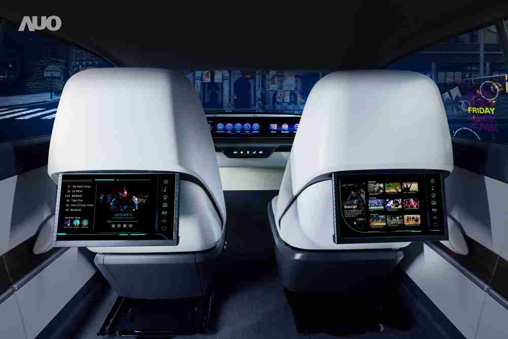 冰球突破新一代Smart Cockpit 2024，，，以Micro LED先进显示技术优势，，，创建〝可卷式后座娱乐显示器〞，，，仅在互动时才显示出所需画面及信息，，扩充更丰富的娱乐和交互信息服务，，，，获国际奖项荣耀